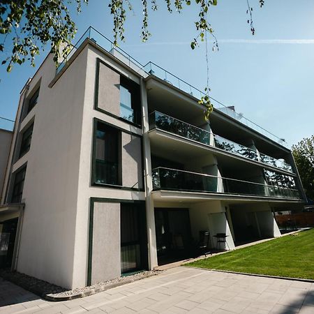 Villa Bauhaus Penthouse Wellness Apartman シオーフォク エクステリア 写真
