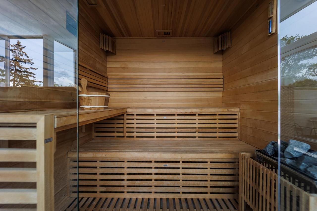 Villa Bauhaus Penthouse Wellness Apartman シオーフォク エクステリア 写真